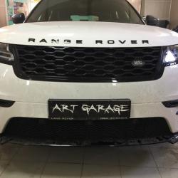 Установка защитной декоративной сетки в передний бампер новенького Range Rover Velar