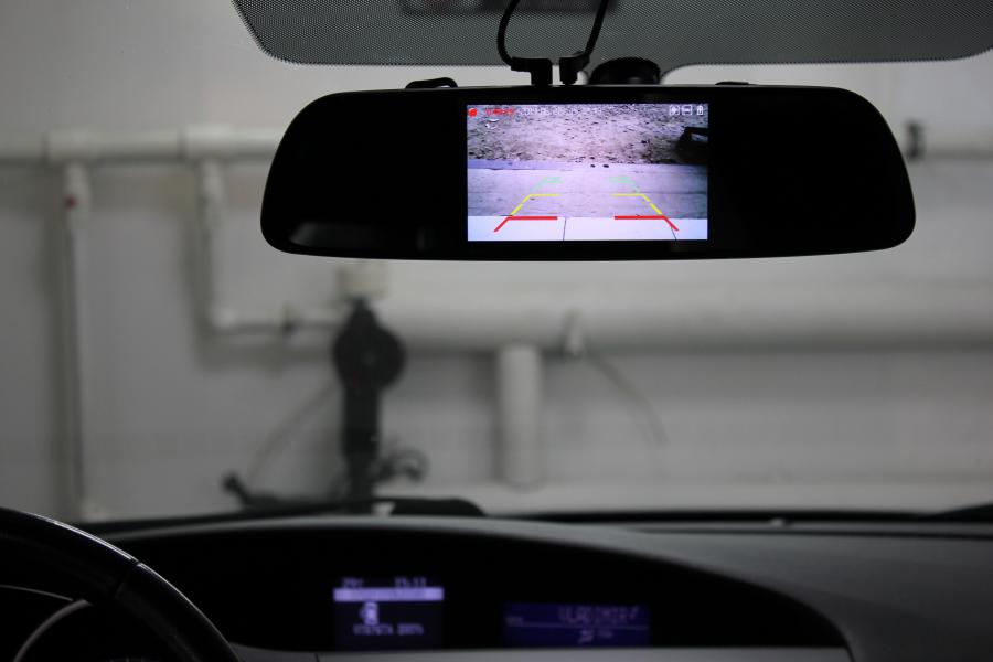 Установка камеры заднего вида в Mazda CX-7 (Мазда СХ 7)
